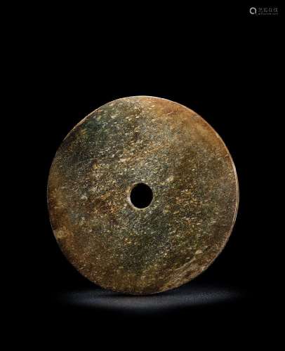 A LARGE GREEN JADE CIRCULAR DISC, BI  Neolithic Period (2)