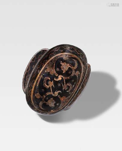 AN INSCRIBED AND PAINTED LACQUER WINE 'EAR' CUP Warring Stat...