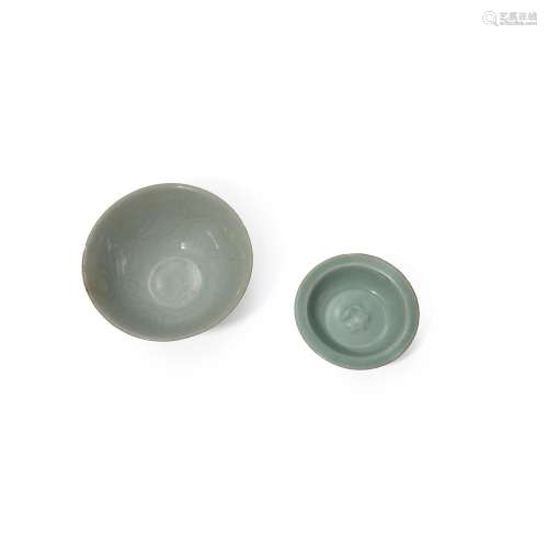 A SMALL LONGQUAN CELADON 'TWIN FISH' DISH AND A CARV...