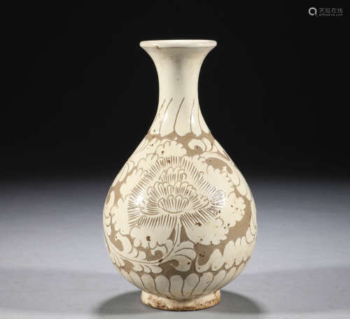 中國古代，磁州窯花卉紋梅瓶（宋）