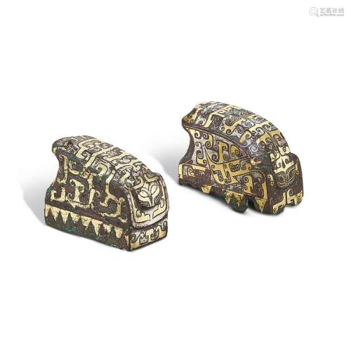 Two gold and silver-inlaid bronze fittings, Eastern Zhou dyn...