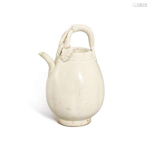 A rare Dingyao lobed handled ewer, Liao – Jin dynasty 遼至金...