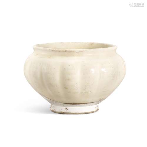 A white-glazed lobed bowl, Northern Song dynasty 北宋 白釉瓜...