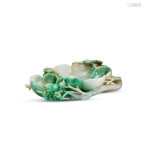 A jadeite ‘prunus’ washer, 20th century 二十世紀 翠玉梅花洗