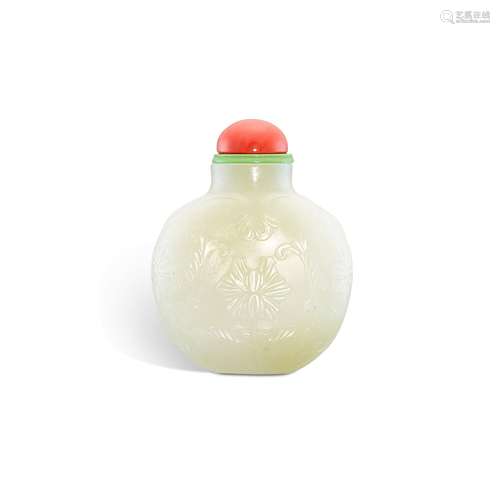 An imperial Mughal-style white jade 'floral' snuff b...