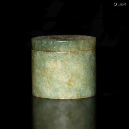 十九世紀 翡翠圓蓋盒A Chinese jadeite, round lidded box,19th ...