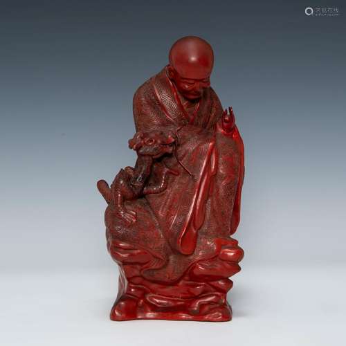 十九世紀 剔紅羅漢A Chinese carved cinnabar Luohan,19th centu...