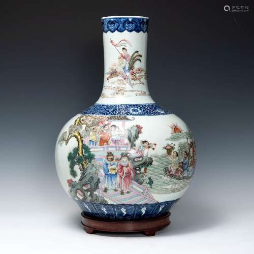 民國 青花加彩群仙祝壽圖天球瓶（附木座）A Chinese blue and whit...