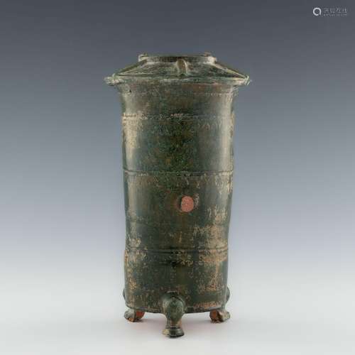 漢代 綠釉三足罐A Chinese green-glazed earthenware tripod jar...