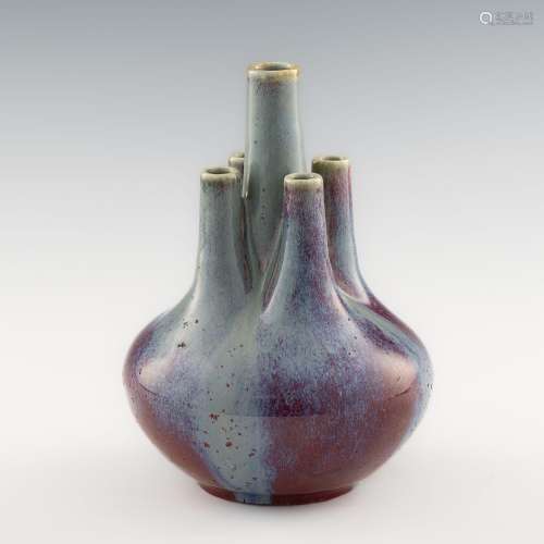 清乾隆 窯變釉五管瓶A Chinese flambe-glazed five-spouted vase...