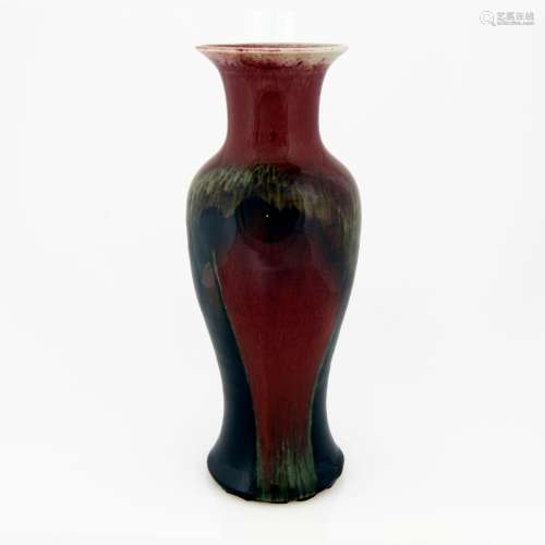 十九世紀 窯變釉觀音瓶A Chinese flambe-glazed Guanyin vase， 1...