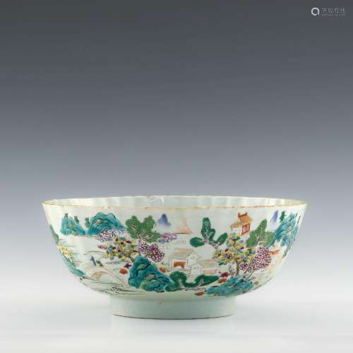 十八世紀 粉彩山水碗A Chinese famille rose bowl， 18th century