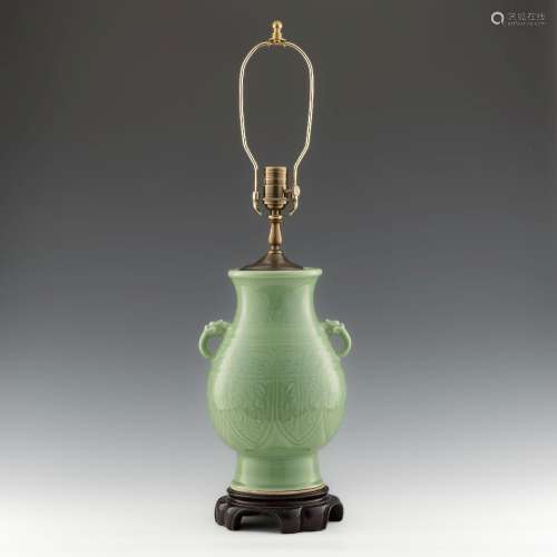 民國 粉青釉雙龍耳瓶改臺燈A Chinese celadon vase made into a ...