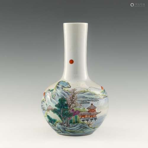 民國 粉彩山水天球瓶A Chinese famille rose tianqiuping vase， ...