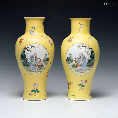 民國 黃地軋道開窗粉彩人物觀音瓶一對A pair of Chinese incised...