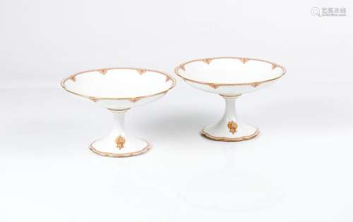 A pair of pedestal cups