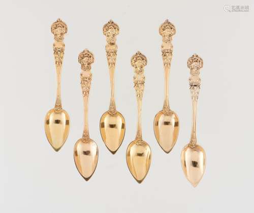 A set of 6 Louis XIV style tea spoons