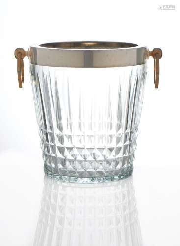 A Champagne cooler