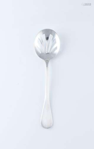 An ice cubes spoon