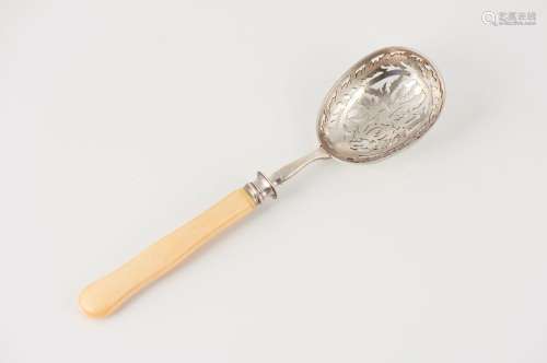 A capers spoon