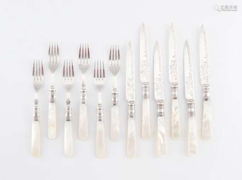 A set of cutlery for 6