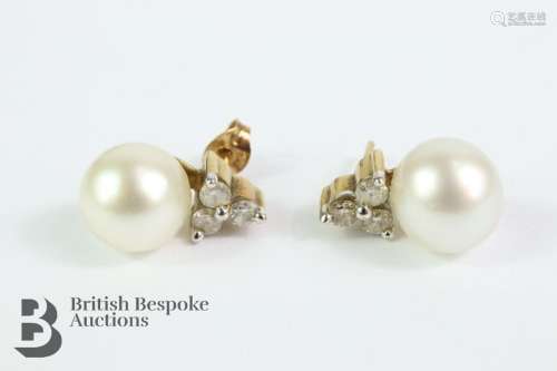 Pair of 9ct gold cultured pearl earrings. The earrings set w...