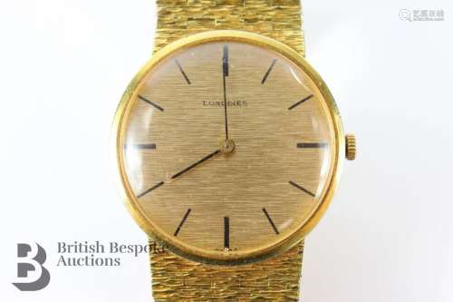 Longines gold-plated dress watch. The watch having a gold fa...