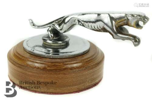 Jaguar Leaping Cat mascot on correct radiator cap