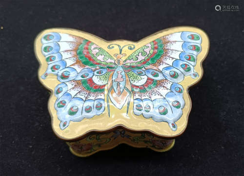 铜胎画珐琅蝴蝶盒