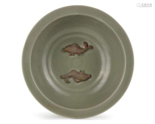 A CHINESE LONGQUAN TWIN FISH DISH, SONG DYNASTY (960-1279)