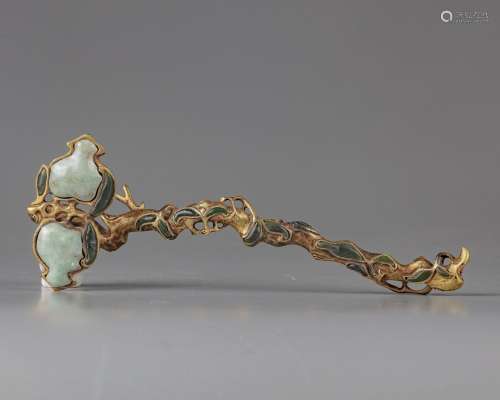 A CHINESE GILT BRONZE SCEPTRE WITH JADE INLAY