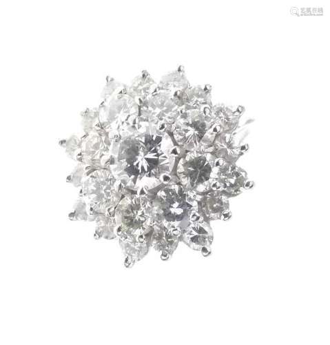 Diamond cluster ring
