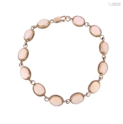 Twelve-stone opal bracelet