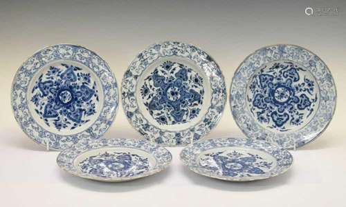 Set of five Chinese blue and white plates circa 1800