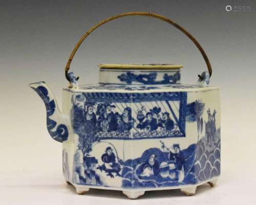 19th Century Chinese blue and white octagonal teapot and cov...