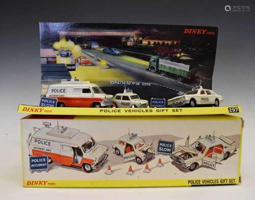 Dinky Toys - Boxed diecast model set 297 Police Vehicles Gif...