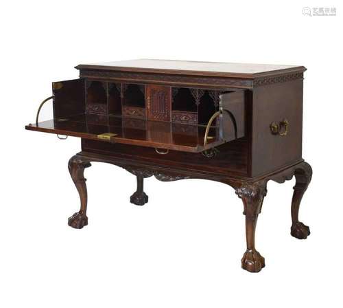 Muirhead Moffat, Glasgow - Chippendale Revival mahogany secr...