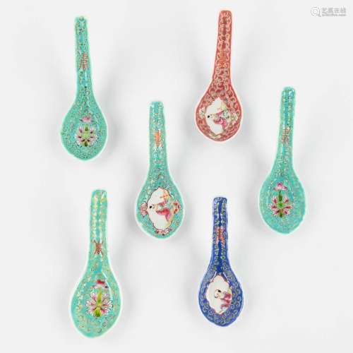 A set of 6 Chinese Famille Rose spoons, decorated with figur...