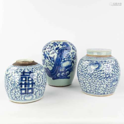 A collection of 3 ginger jars with a blue-white decor. 19th/...