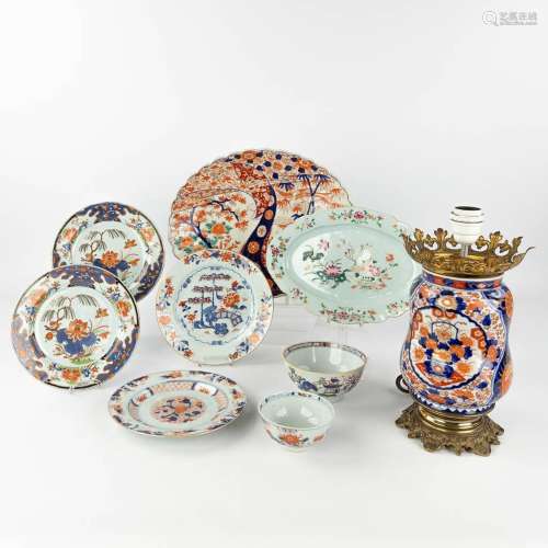 A collection of Japanese Imari porcelain. 19th/20th century....