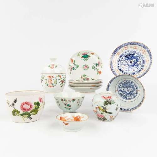 An assembled collection of Chinese porcelain and stoneware. ...