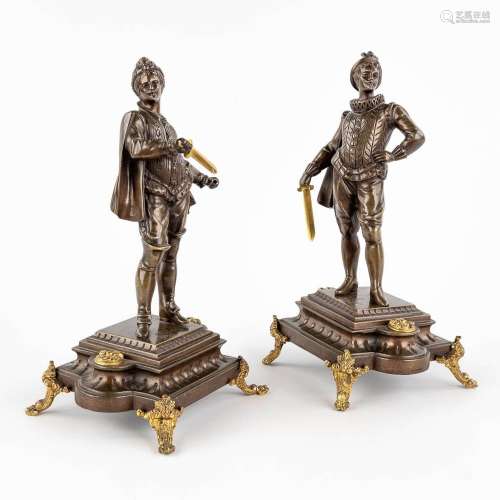 A pair of knights, patinated bronze. Signed Ruot. (L: 13 x W...