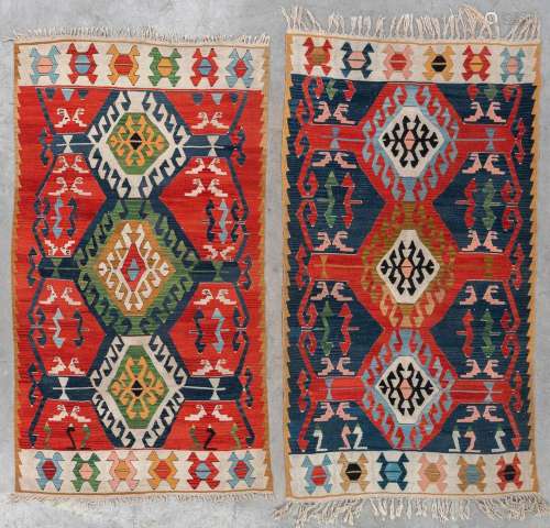 A collection of 2 handmade Oriental kelims. (L: 240 x W: 130...