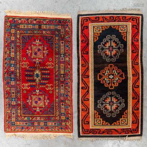 A set of 2 hand-made Oriental carpets, Gothan. (L: 160 x W: ...