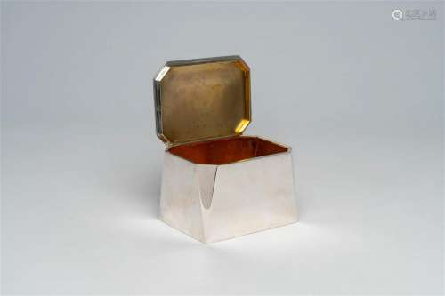 An Austrian silver Art Deco tea box with chamfered corners, ...
