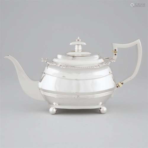 George III Silver Teapot, London, 1814, height 6 in — 15.3