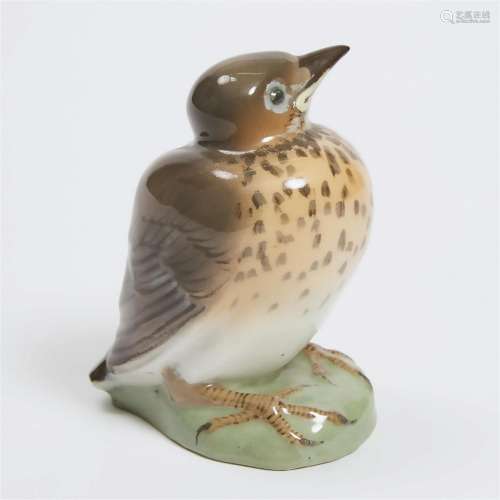 Leo Mol Porcelain Figure of a Bird, 1950s, height 3.9 in —