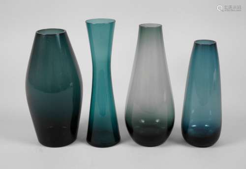 Vier Vasen 50er-Jahre-Design