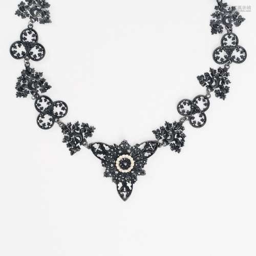 A Biedermeier Necklace with Diamond Rosette, so called Berli...