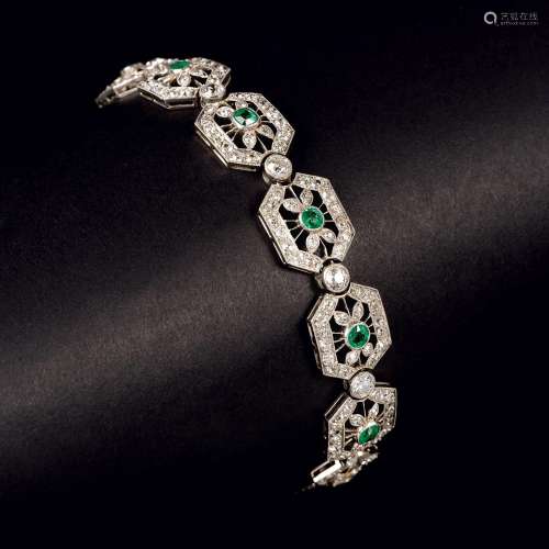 An Art-déco Emerald Diamond Bracelet.